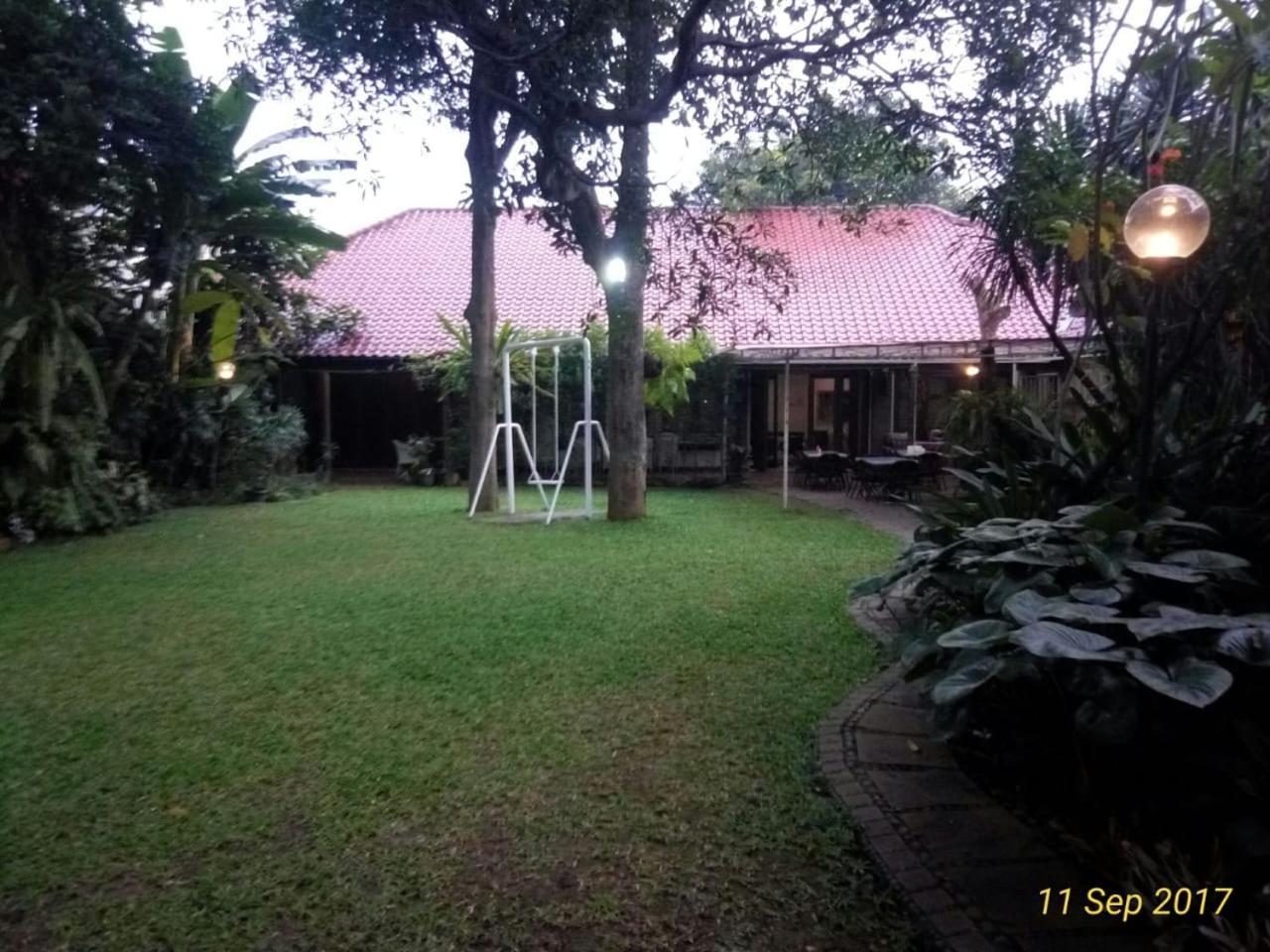 Casakhasa Hotel Giacarta Esterno foto